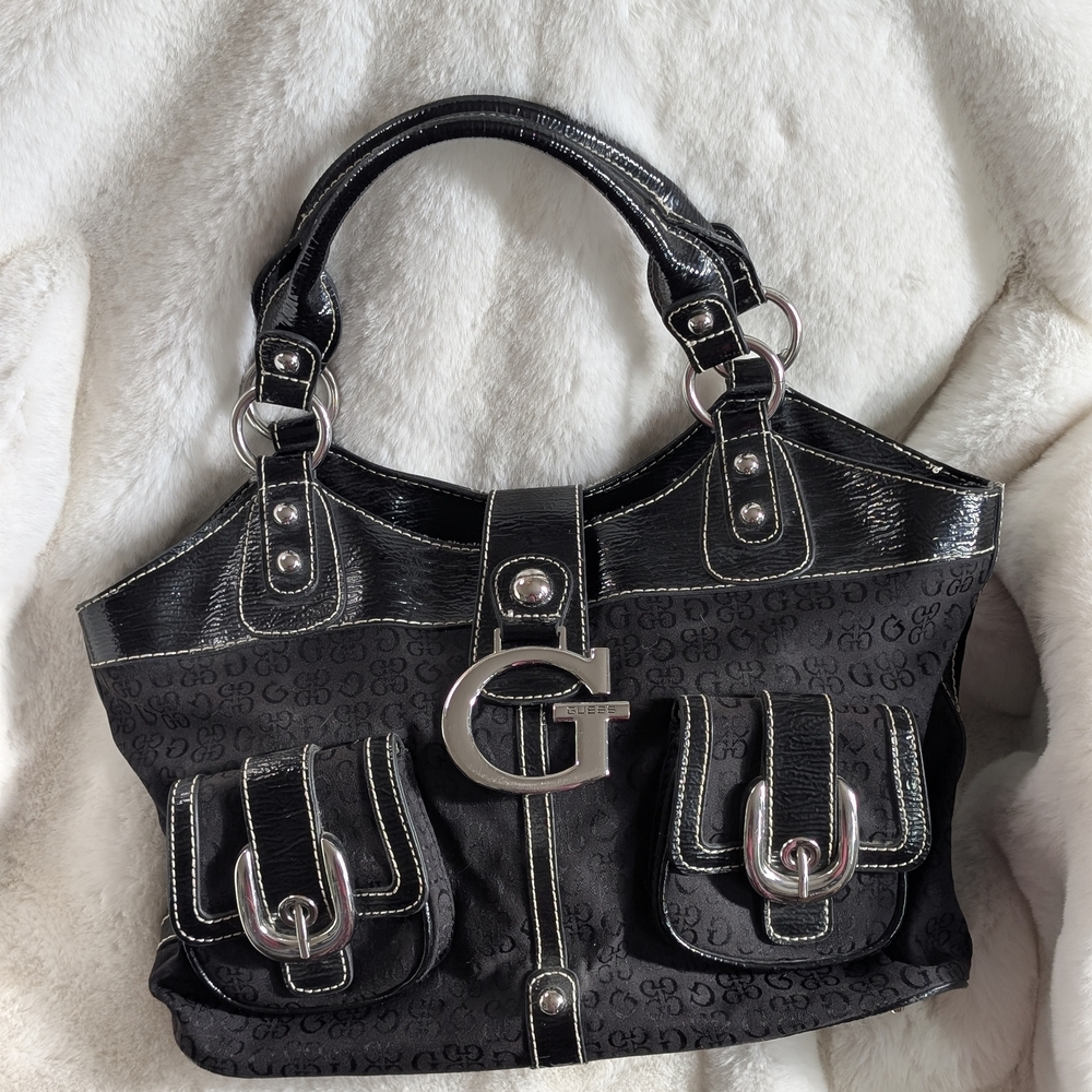 Rare Y2K Vintage Guess Patent Leather Shoulder bag Large black & silver handbag
